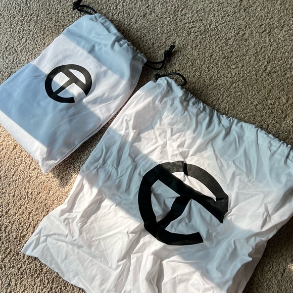 Telfar Bag - Picture 4 of 4